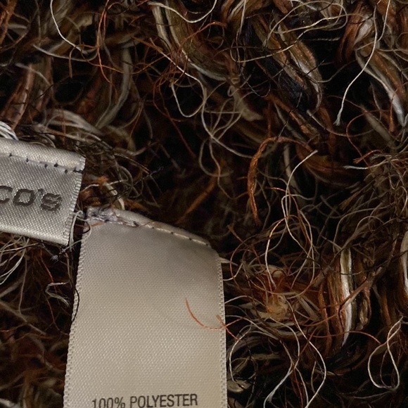 Chico’s boho hippie artsy scarf to be worn so many ways. Spoof up any outfit. - Picture 13 of 13